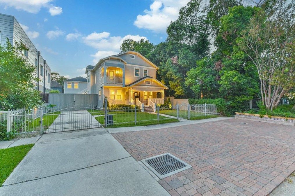 1433 Waverly St, Houston TX  77008-4150 exterior