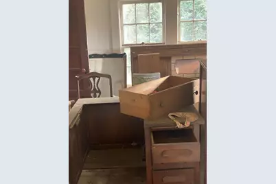 301 S Roberts Street, Gilmer, TX 75644 - Photo 11