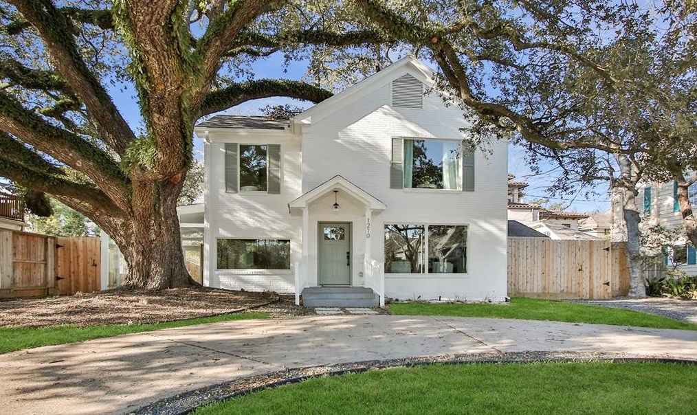 1210 Shepherd Dr, Houston TX  77007-5430 exterior