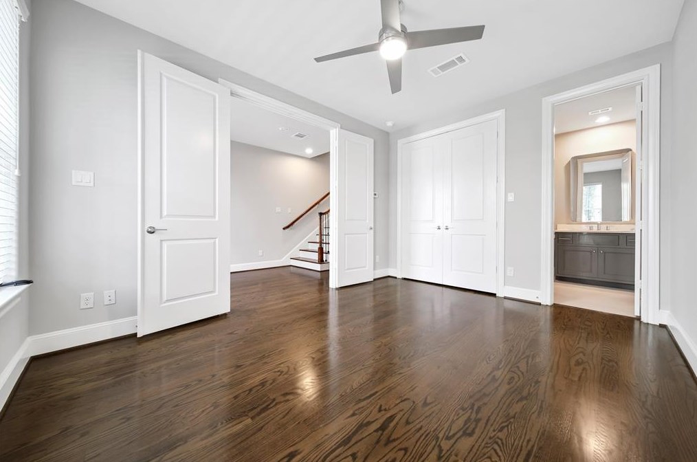 225 27 St, Houston TX  77008-2201 exterior