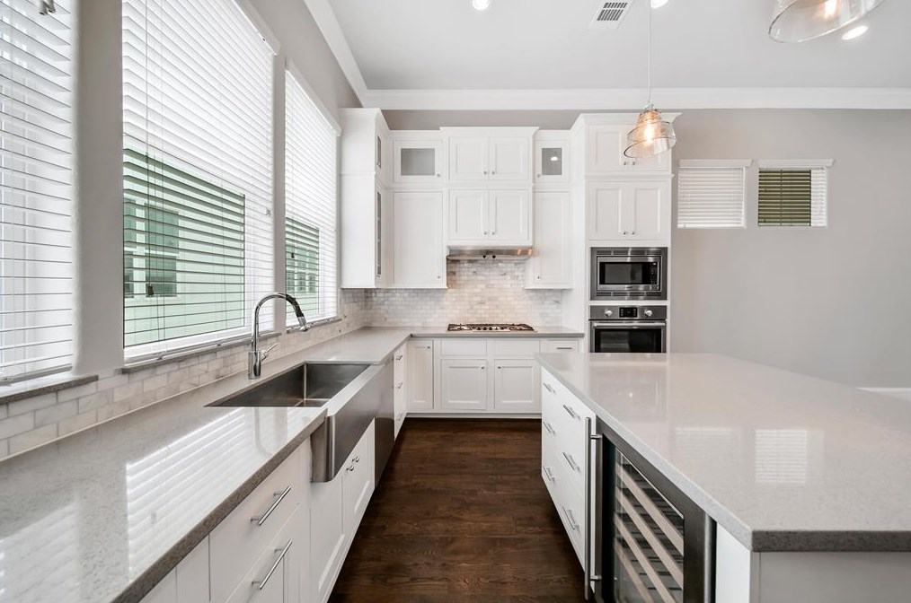 225 27 St, Houston TX  77008-2201 exterior