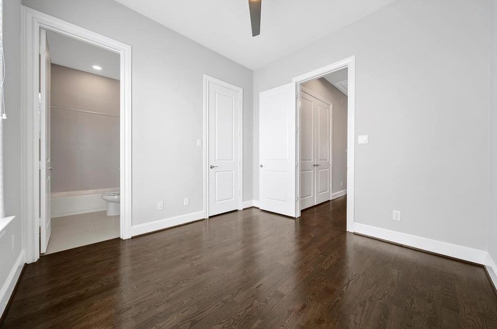 225 27 St, Houston TX  77008-2201 exterior