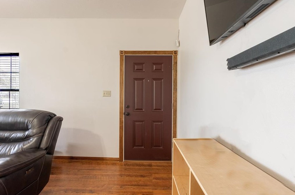 7695 Planters Loop, Bryan TX  77808-2418 exterior