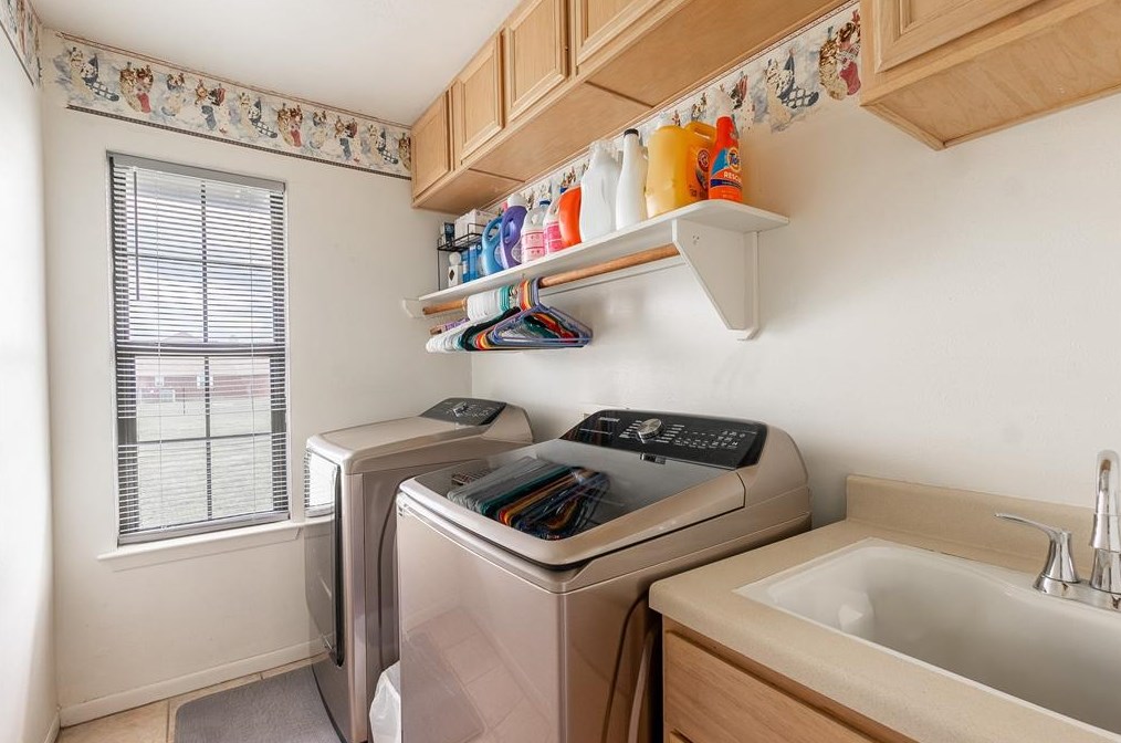 7695 Planters Loop, Bryan TX  77808-2418 exterior