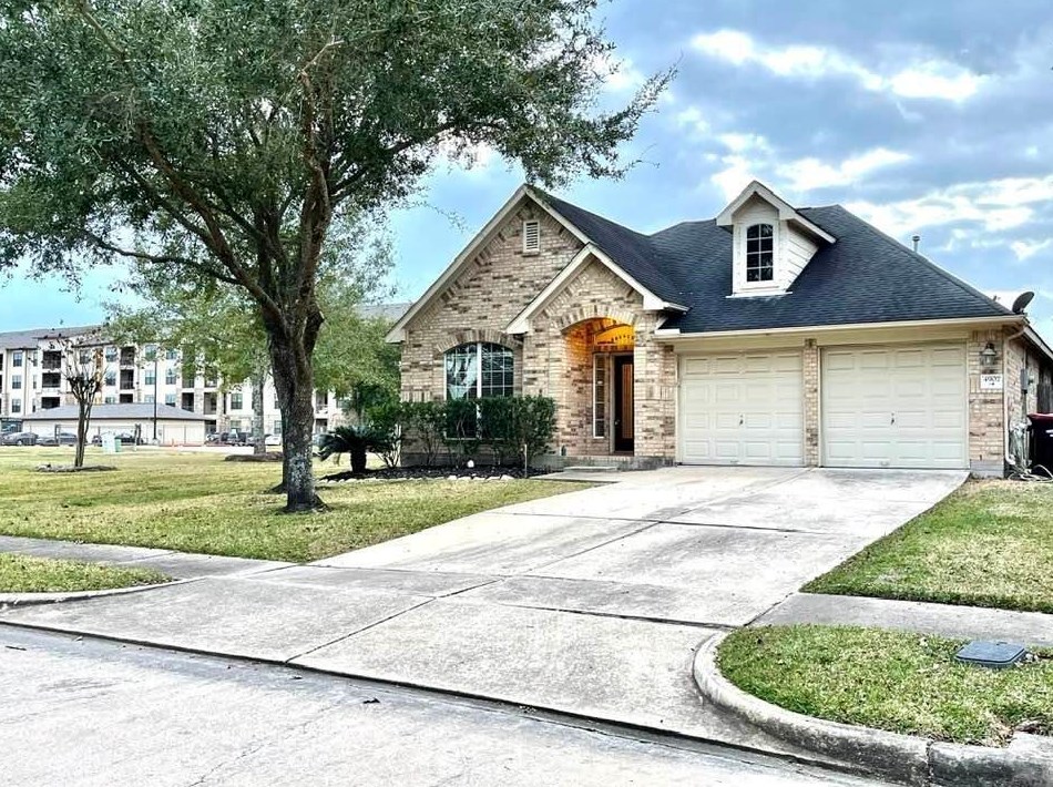 4907 Mission Lake Ct, Richmond TX  77407-8071 exterior