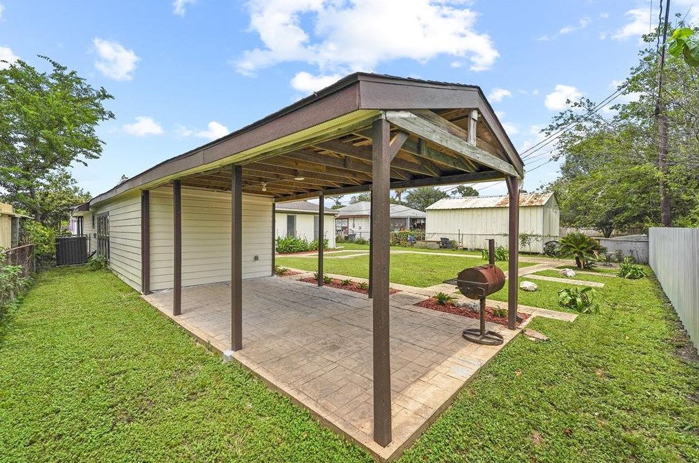 13326 Emporia St, Houston TX  77015-4316 exterior