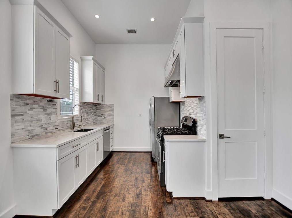 2206 Keene St, Houston TX  77009-7725 exterior