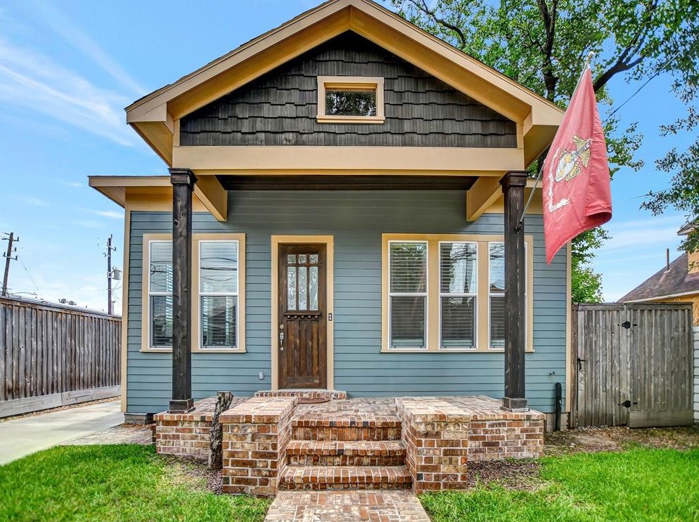 2206 Keene St, Houston TX  77009-8020 exterior