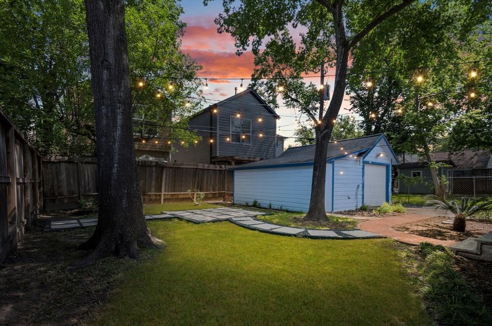 209 25th St, Houston TX  77008-2501 exterior