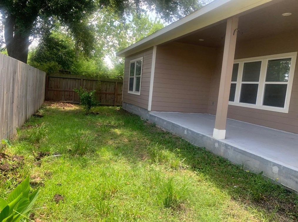 4349 Clover St, Houston TX  77051-2723 exterior