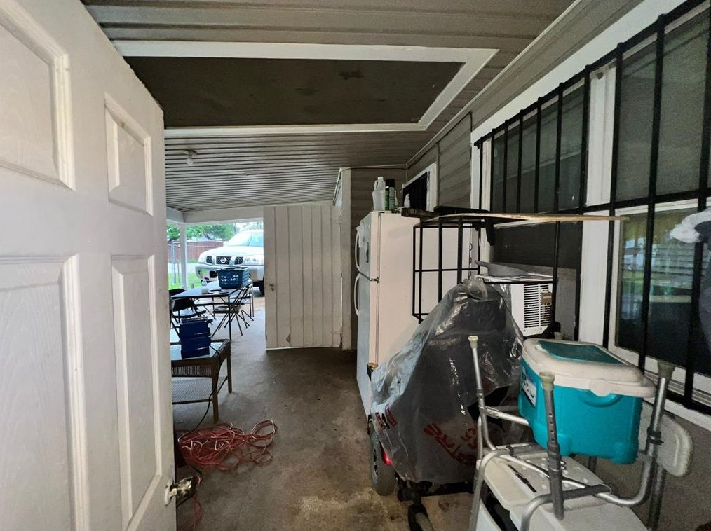 3930 Ward, Houston TX  77053-1612 exterior