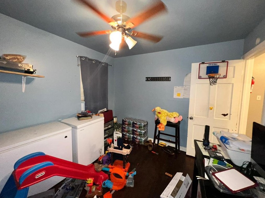 3930 Ward, Houston TX  77053-1612 exterior