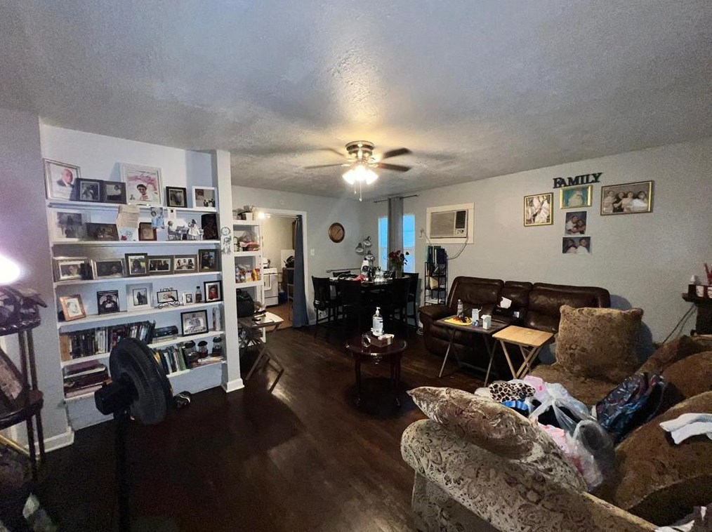 3930 Ward, Houston TX  77053-1612 exterior