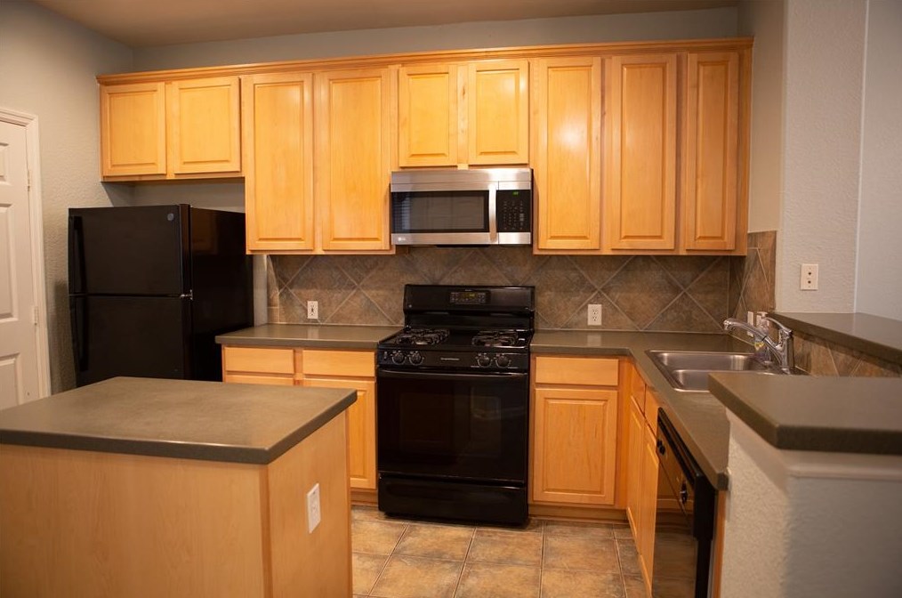 99 Greenhill Terrace Pl, Spring TX  77382-1611 exterior
