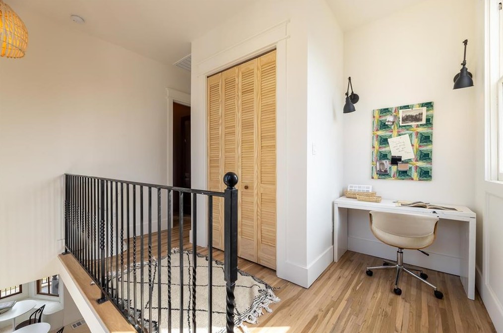 1311 37 St, Galveston TX 77550-6747 exterior