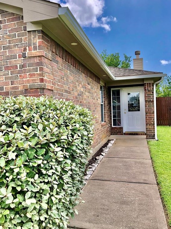 8314 Spruce Ln, Baytown TX  77523-2455 exterior