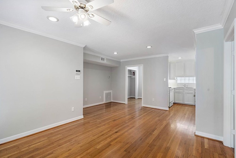 4608 Woodhead St, Houston TX  77098-4414 exterior