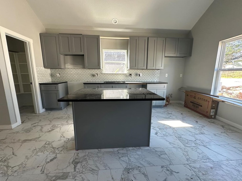 16518 Eastchase, Montgomery TX 77316-6704 exterior