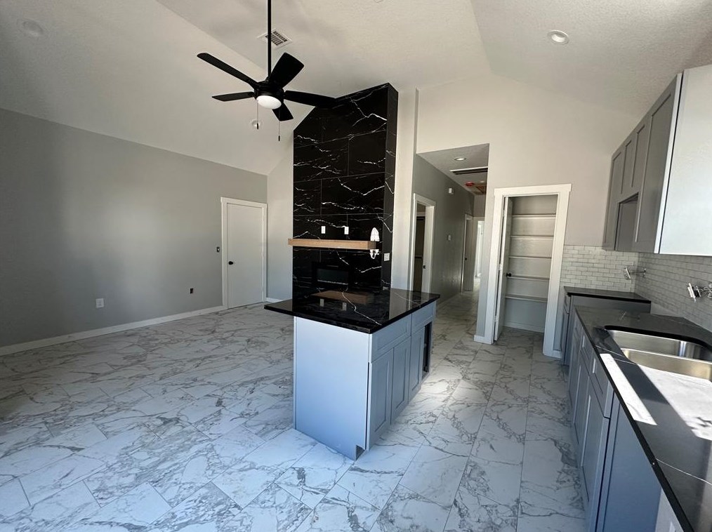 16518 Eastchase, Montgomery TX 77316-6704 exterior