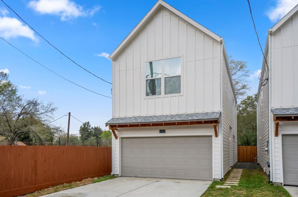 8017 Easter St, Houston TX  77088-7010 exterior