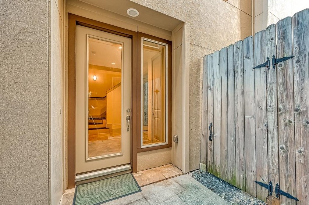1718 Bremond St, Houston TX  77004-1202 exterior