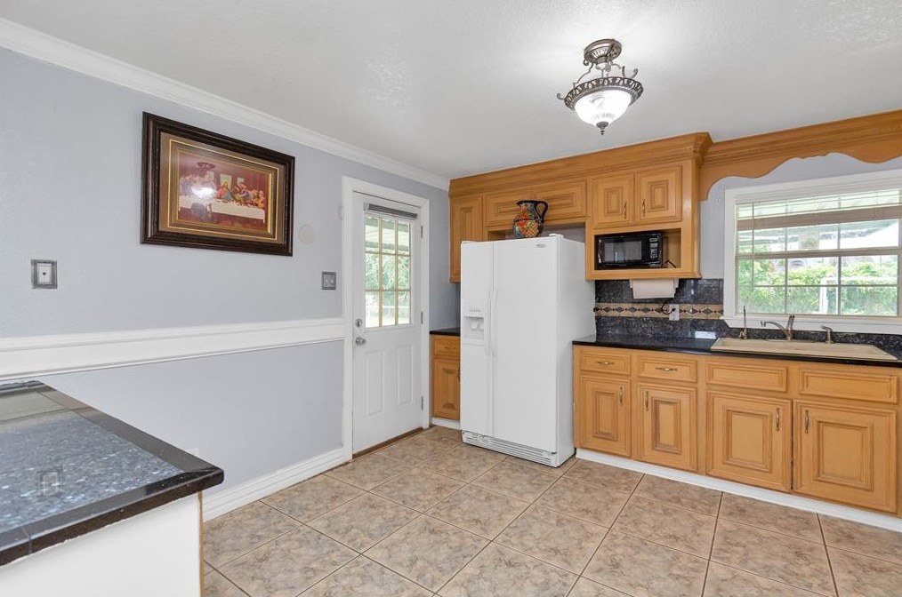 3703 Brock St, Houston TX  77023-6004 exterior