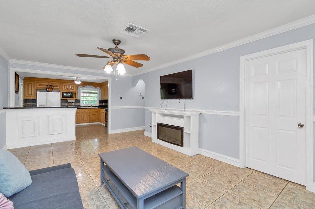 3703 Brock St, Houston TX  77023-6004 exterior