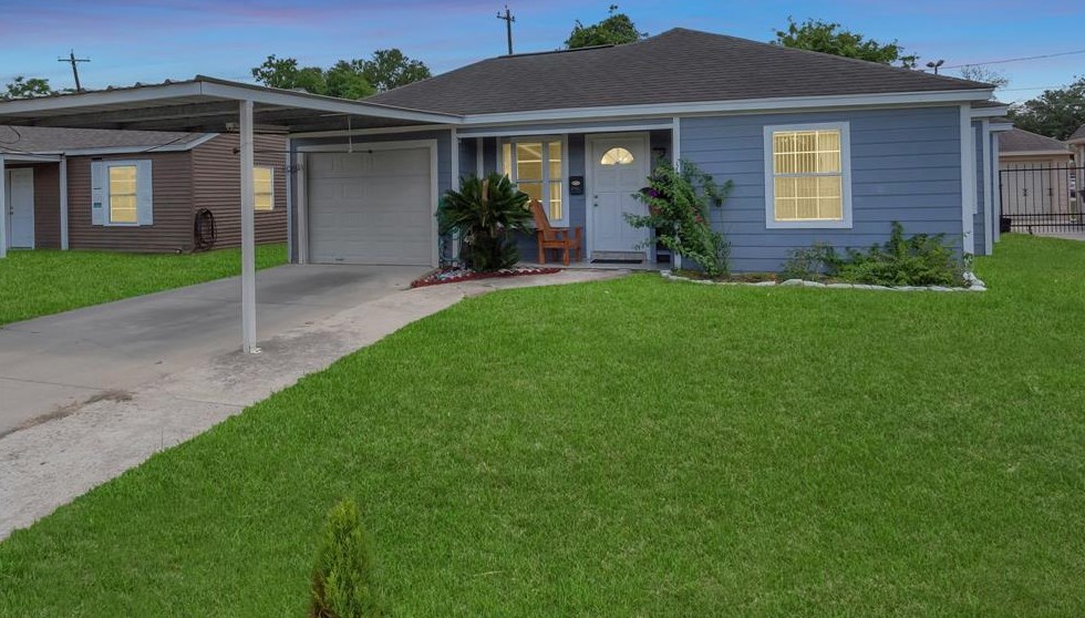 3703 Brock St, Houston TX  77023-6004 exterior