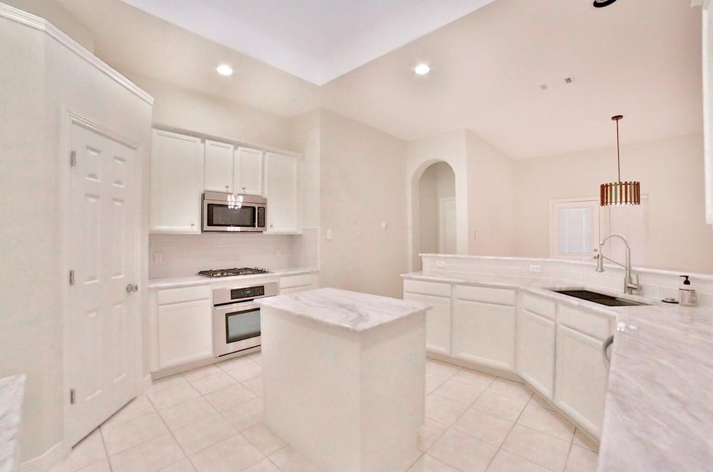 11506 Shady Cyn Dr, Houston TX  exterior