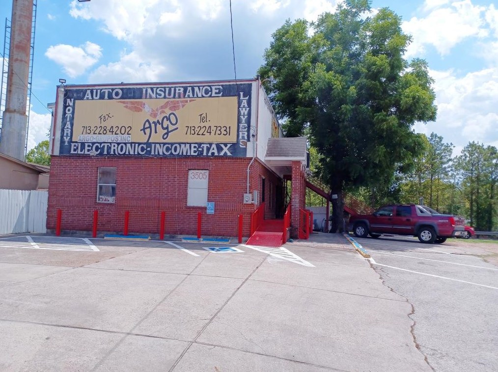 3505 Main St, Houston TX  77009-5641 exterior