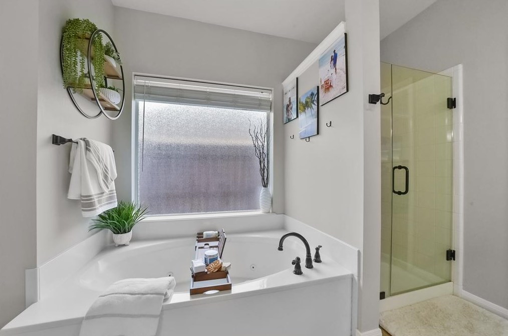 1531 Bellwood Lk Dr, Richmond TX 77406-7972 exterior