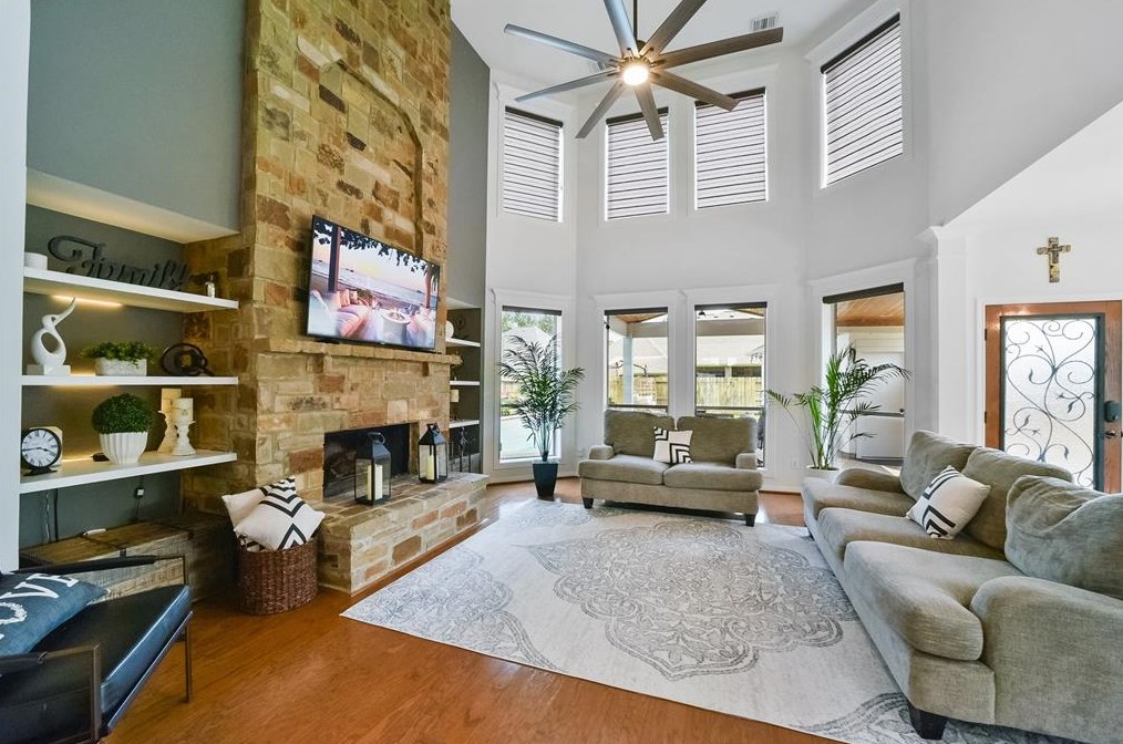 1531 Bellwood Lk Dr, Richmond TX 77406-7972 exterior