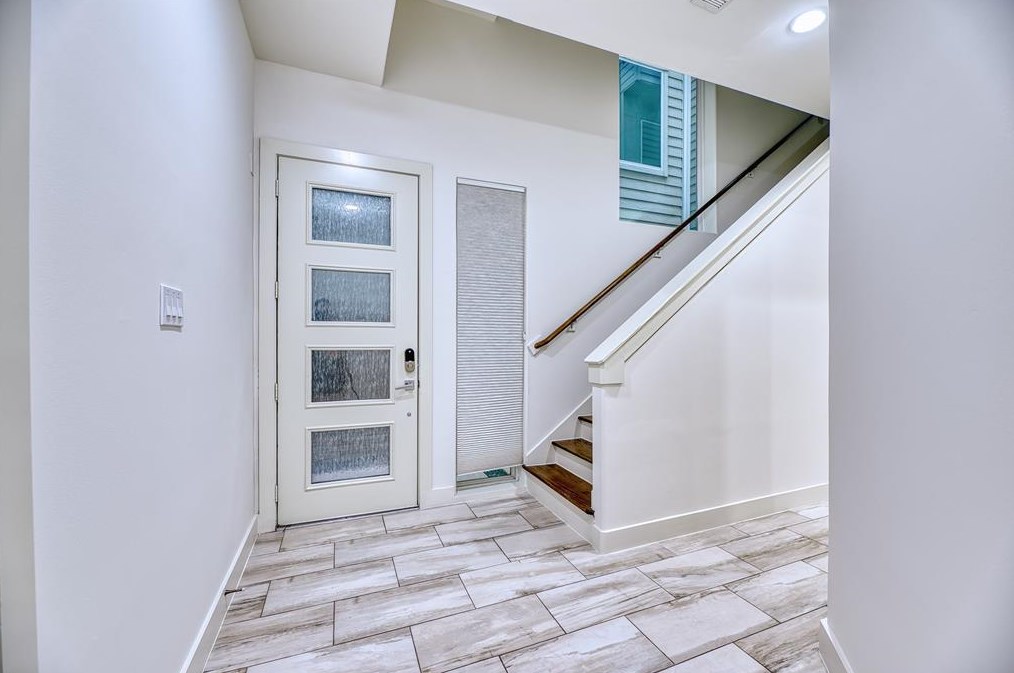 1504 Anita St, Houston TX  77004-2714 exterior