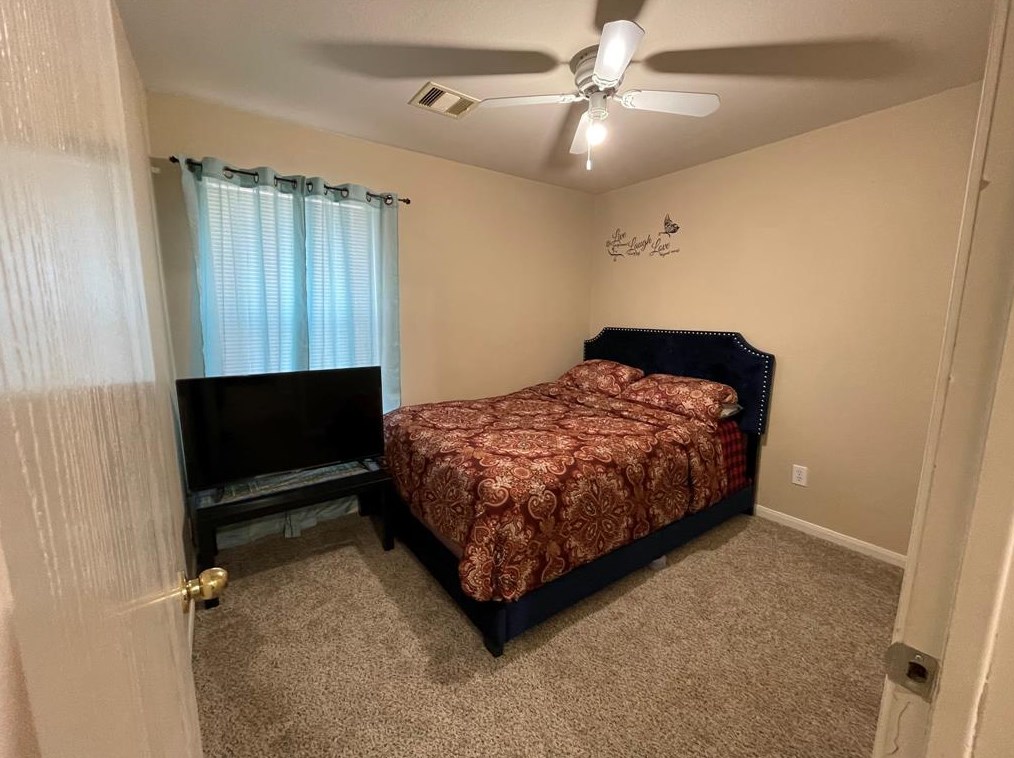 8114 Singing Sonnet Ln, Houston TX  77072-0128 exterior