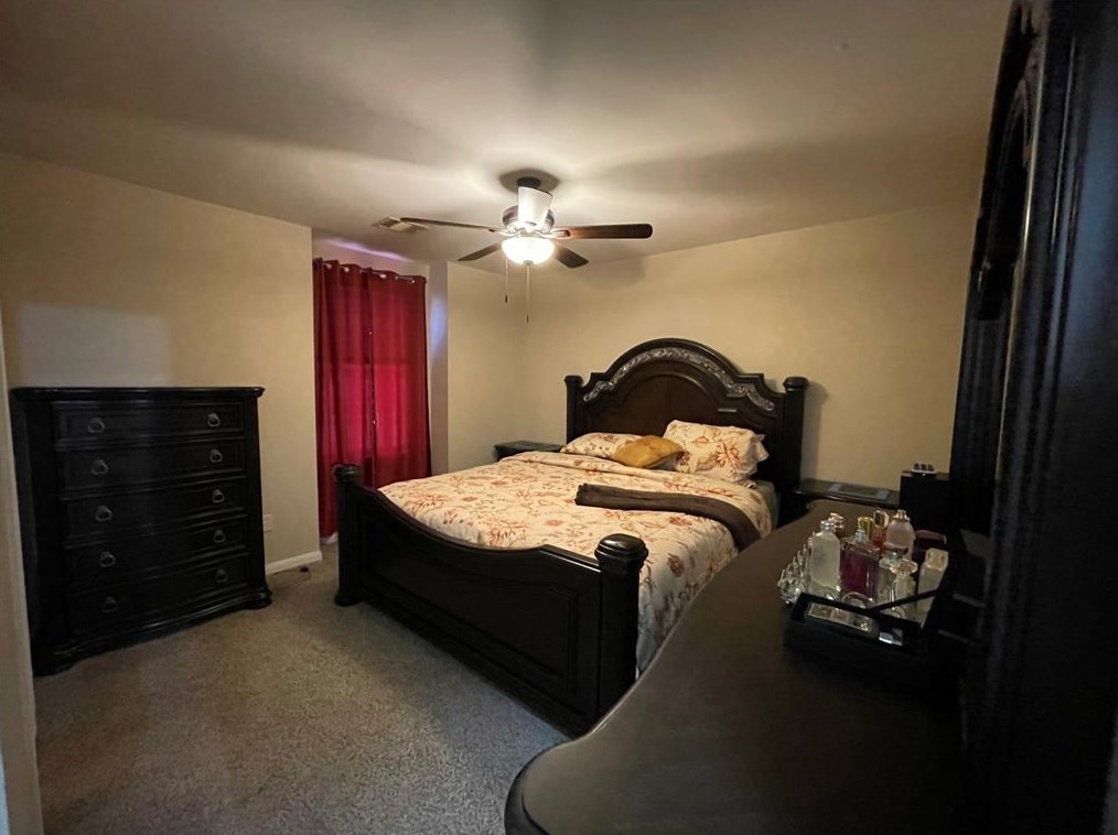 8114 Singing Sonnet Ln, Houston TX  77072-0128 exterior