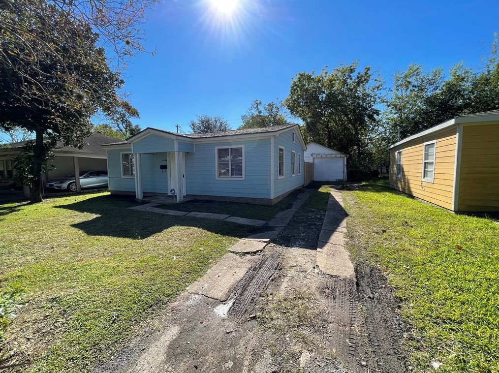 10314 Chadwick St, Houston TX  77029-2606 exterior