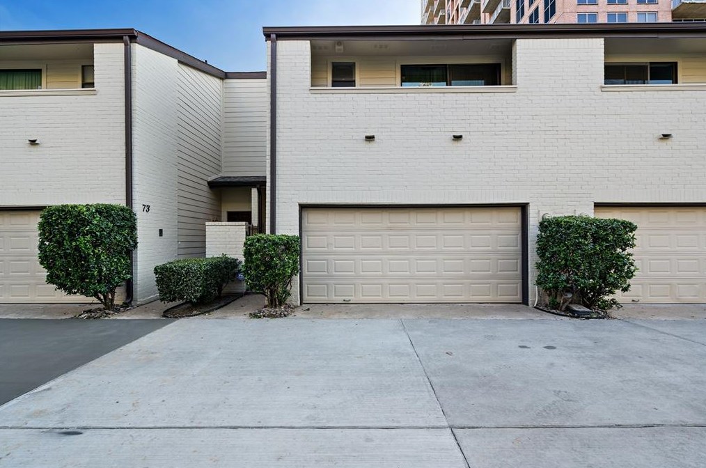 75 Chelsea Blvd, Houston TX  77006-6246 exterior