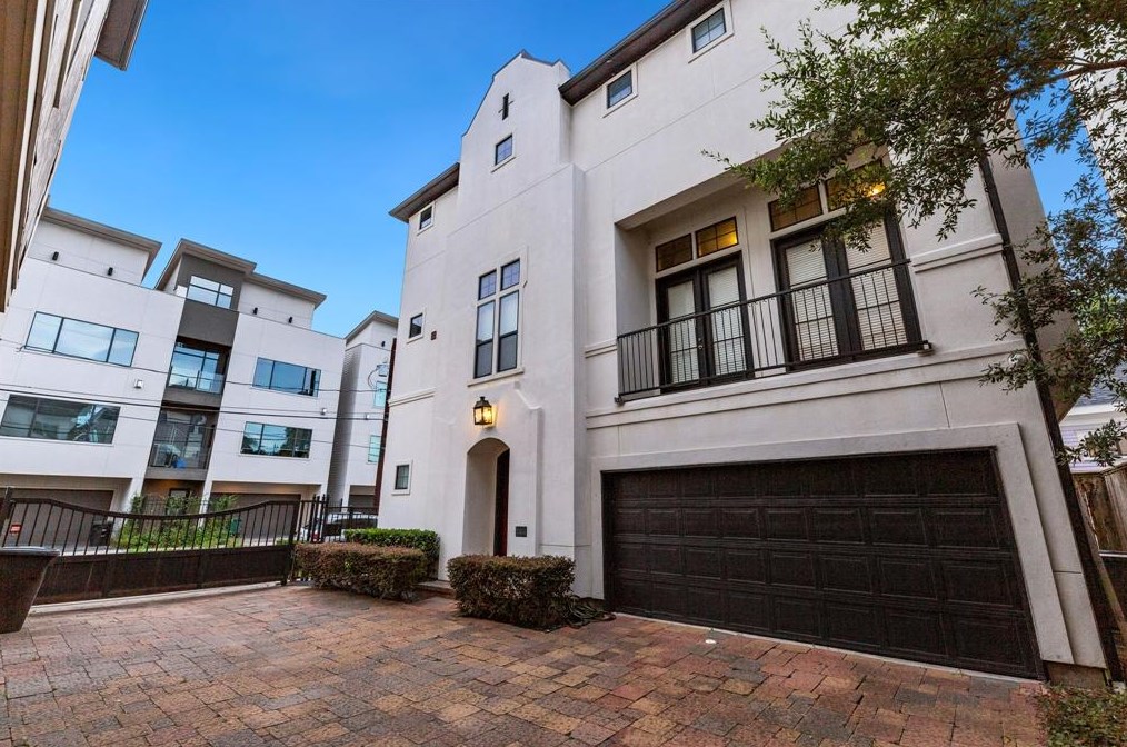 1406 Hickory St, Houston TX  77007-6232 exterior