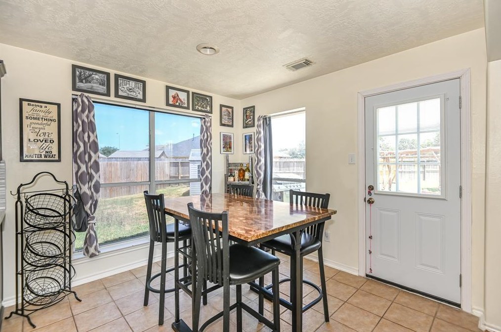 2506 Aleah Ct, Spring TX  77388-3132 exterior