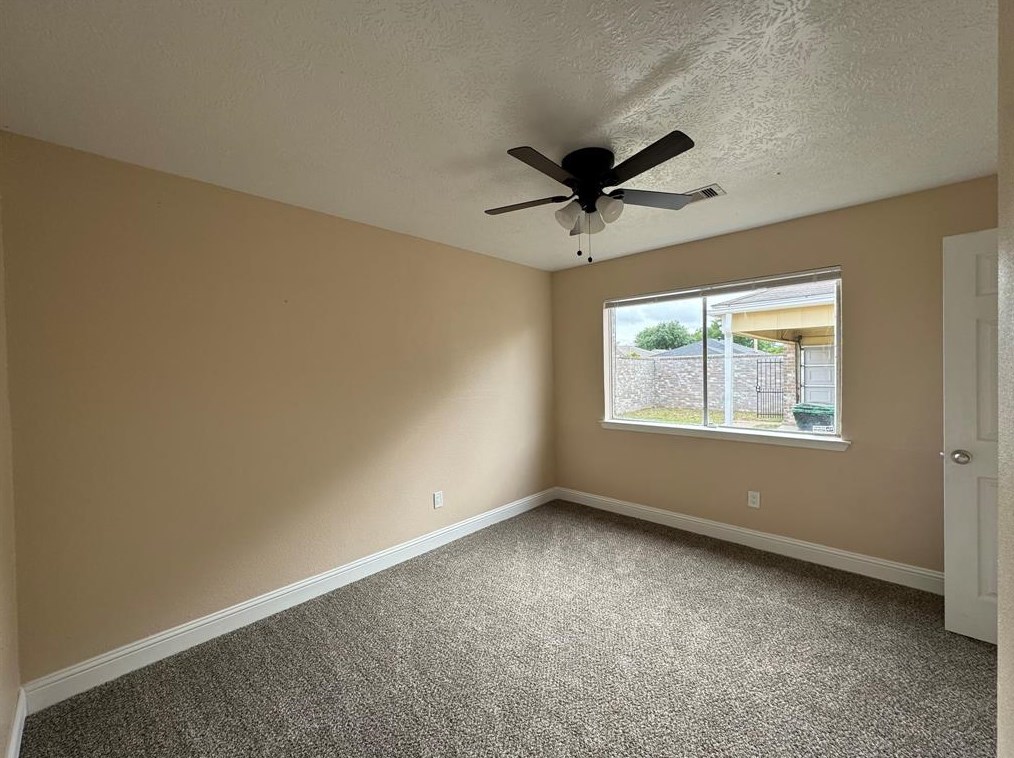 9318 Wellsworth Dr, Houston TX  77083-6160 exterior