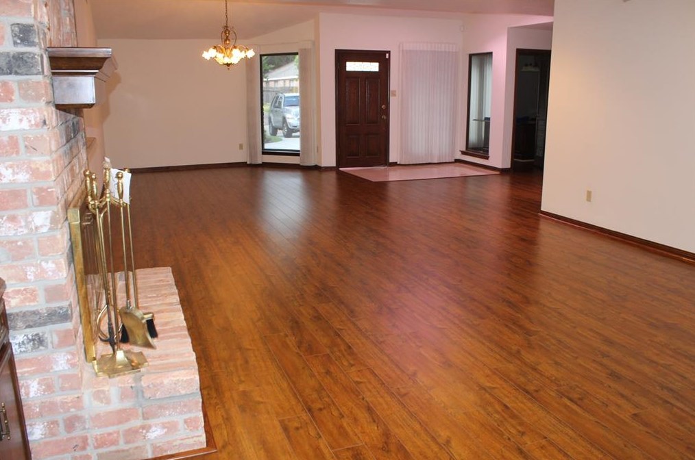 12518 Meadow Lake Dr, Houston TX  77077-5824 exterior