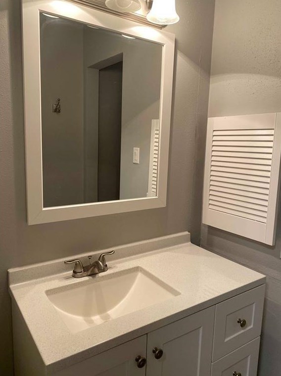 13306 Sharpbill Dr, Houston TX  77083-4869 exterior