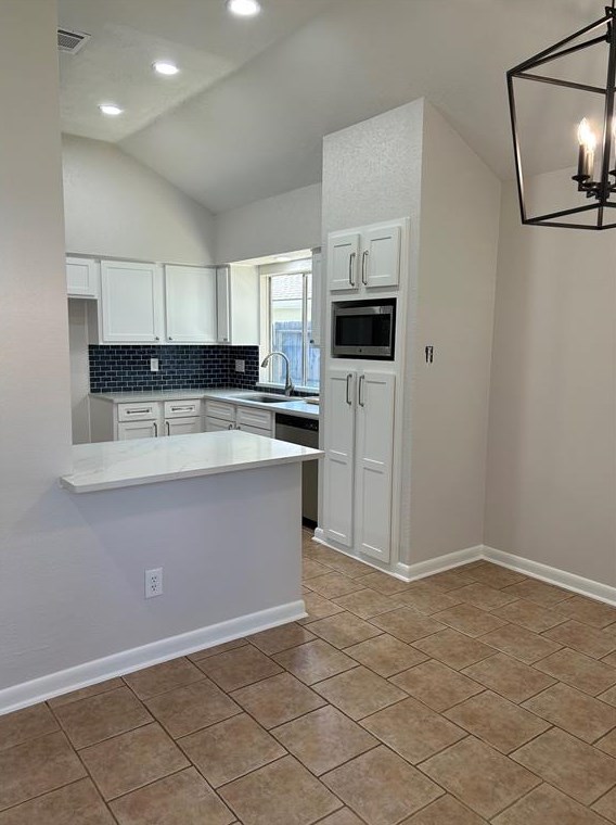 8639 Sunny Ridge Dr, Houston TX  77095-3710 exterior