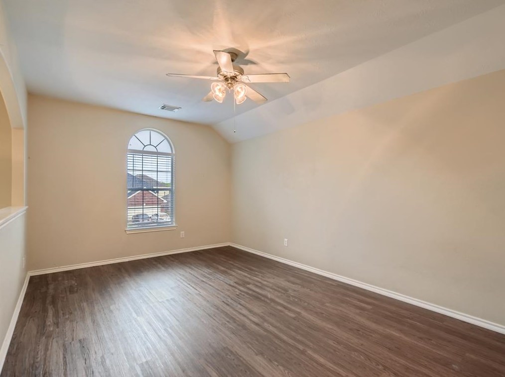 6731 Chester Oak Dr, Houston TX  77083-2644 exterior