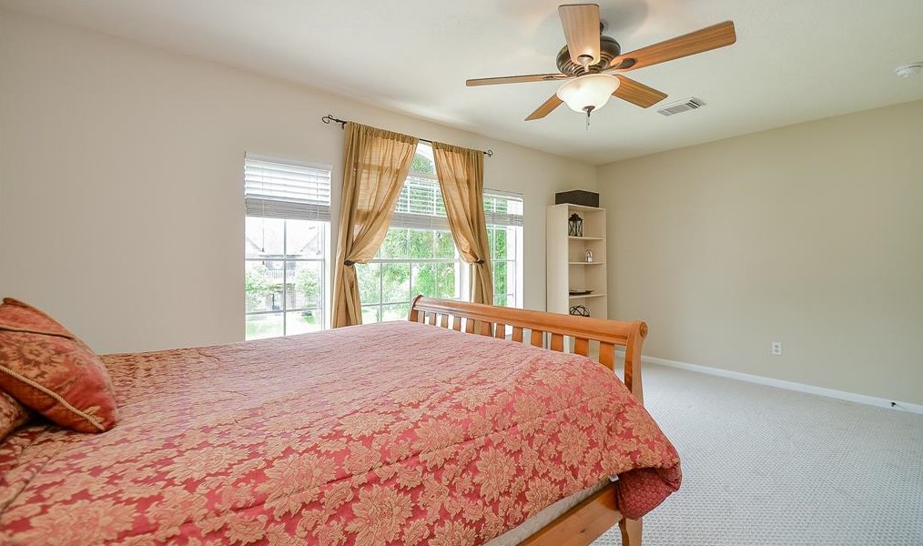 8402 Cross Country Dr, Humble TX  77346-6193 exterior