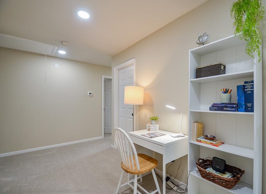 8402 Cross Country Dr, Humble TX  77346-6193 exterior