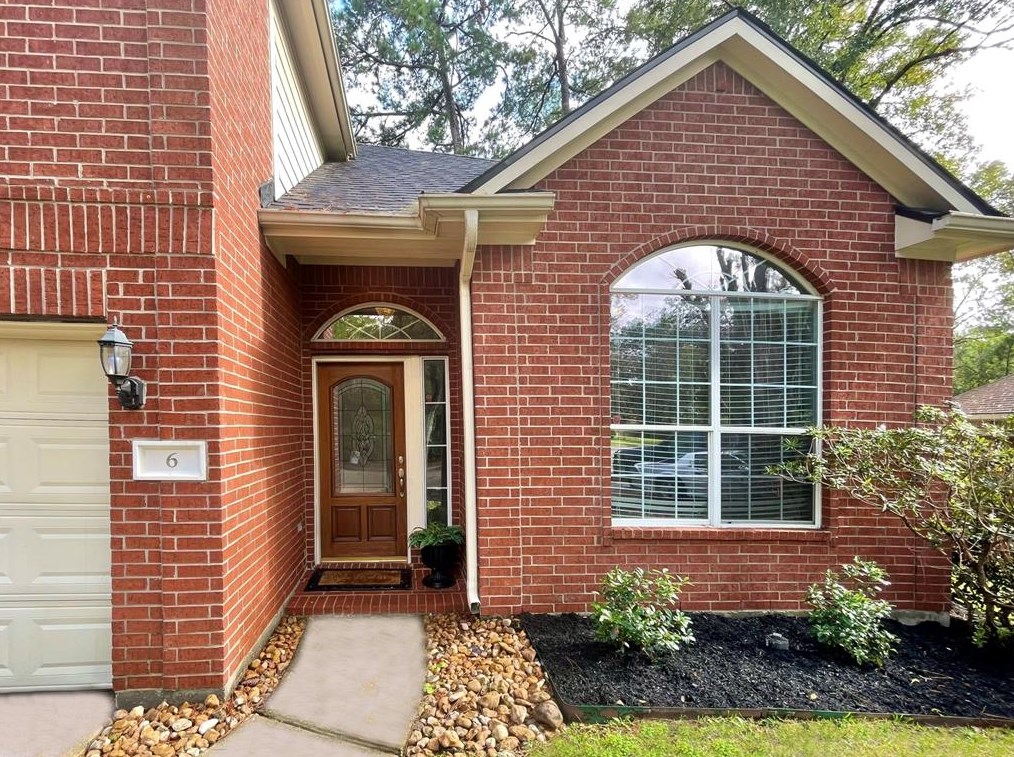6 Russet Grove Cir, Conroe TX  77384-3836 exterior