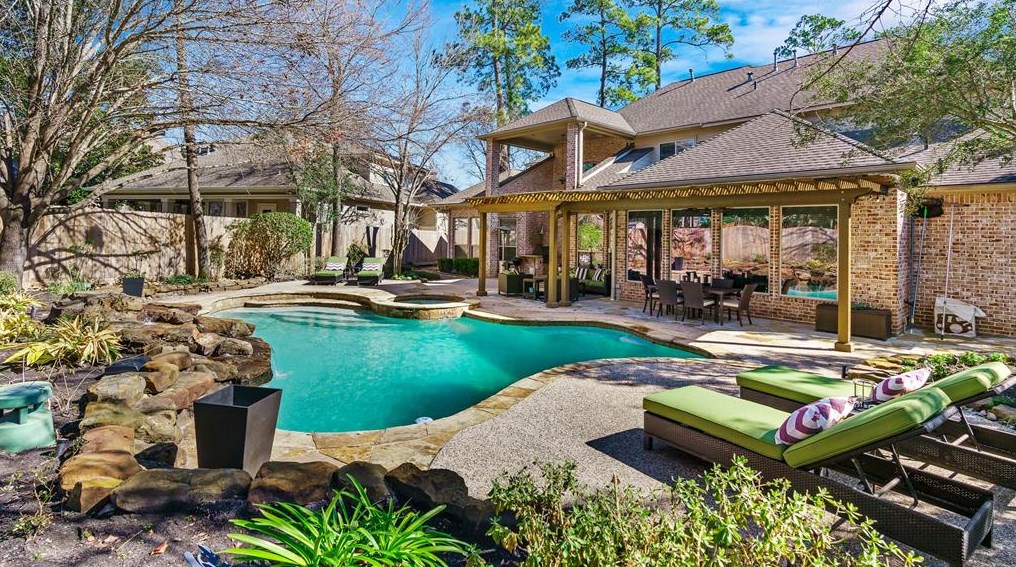 19 Sutton Ml Pl, Spring TX 77382-1359 exterior