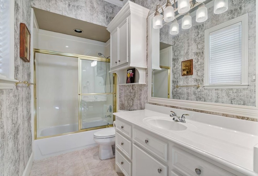 19 Sutton Ml Pl, Spring TX 77382-1359 exterior