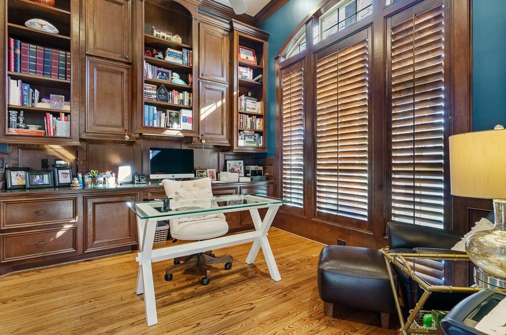 19 Sutton Ml Pl, Spring TX 77382-1359 exterior